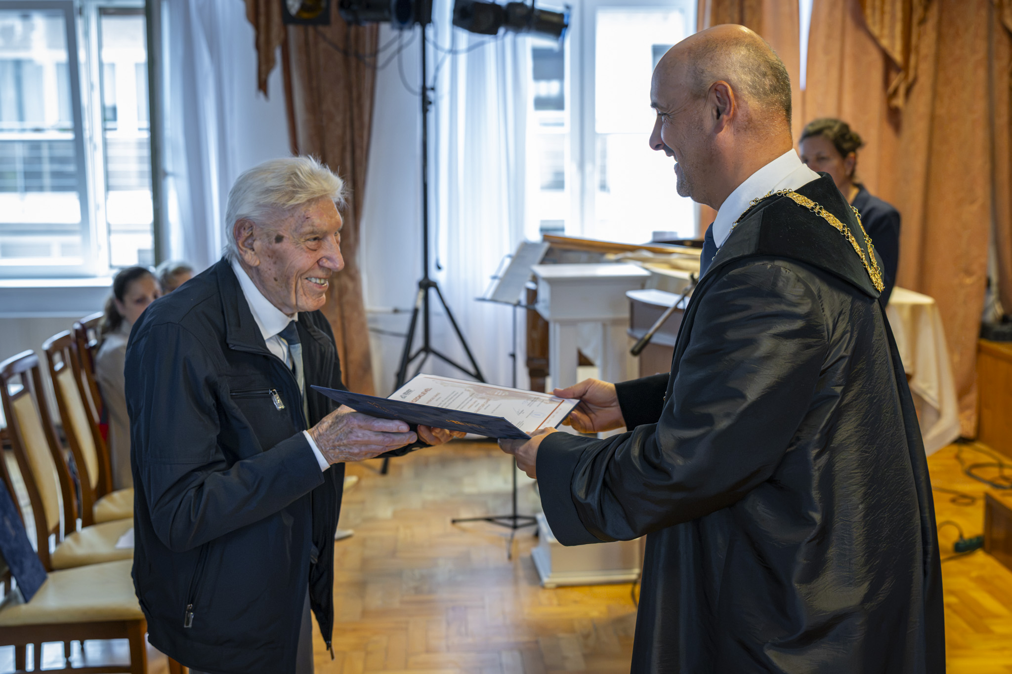 AK_emlekdiploma_2026_osz (4).jpg